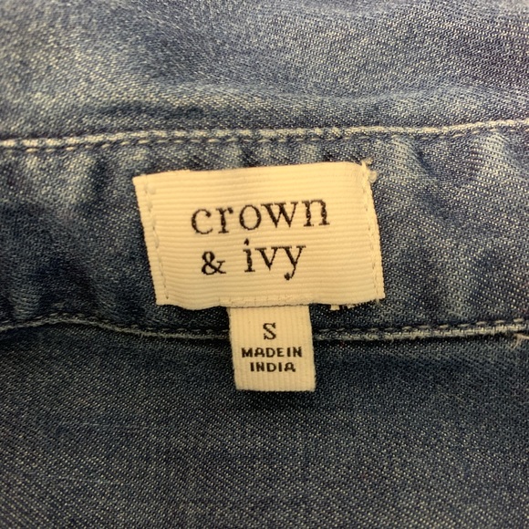 Crown & Ivy denim Shirt. Size S - Picture 6 of 7